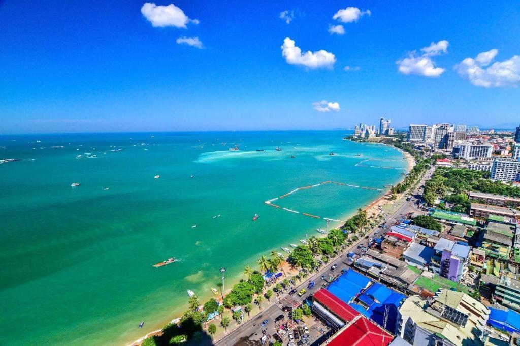 Sun City Pattaya Hotel Buitenkant foto